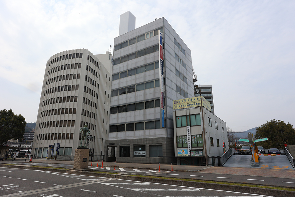ビル外観